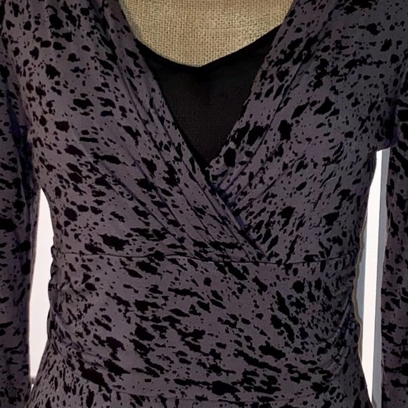 Ann Taylor Purple Cheetah 3/4 Sleeves Surplice - Picture 4 of 9